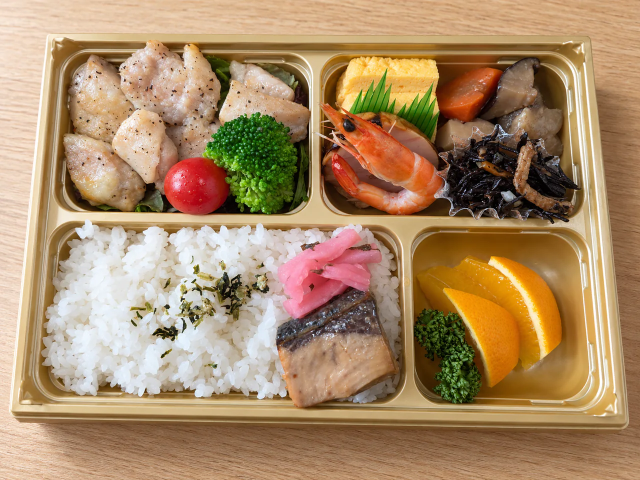 鶏肉の幕ノ内弁当（通常食）